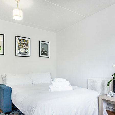 Pass The Keys Whitechapel Studio With Balcony Apartment London Exterior photo