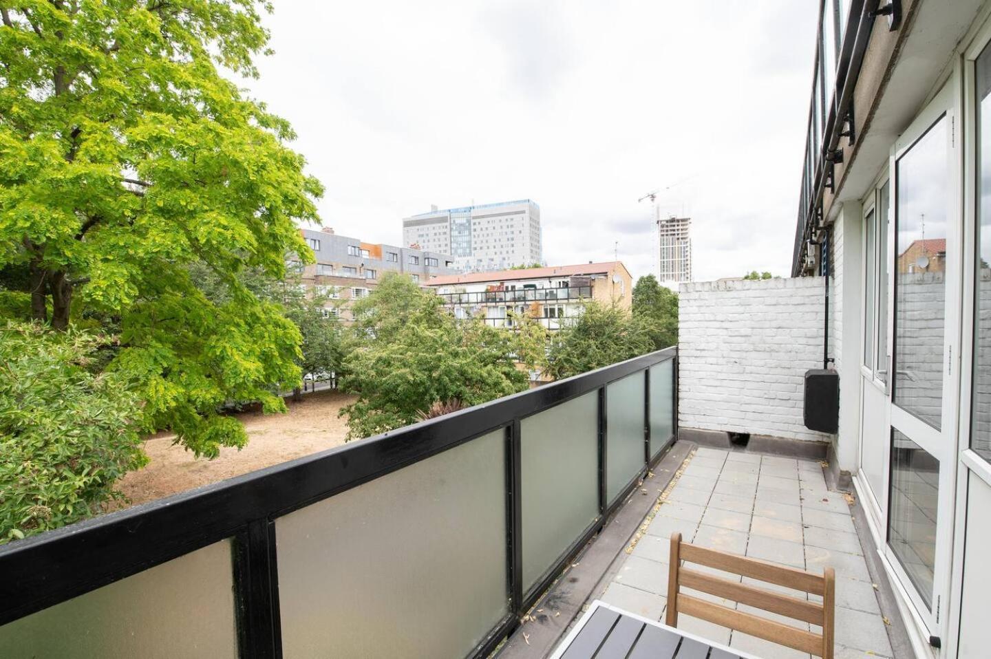 Pass The Keys Whitechapel Studio With Balcony Apartment London Exterior photo